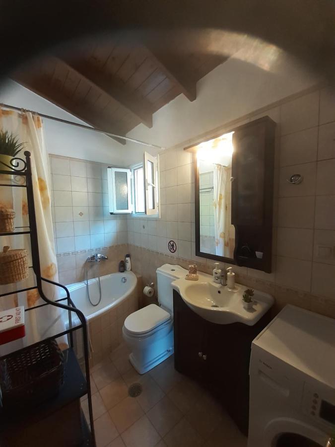 Villa Thomas House Pouládes Esterno foto