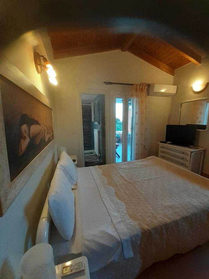 Villa Thomas House Pouládes Esterno foto