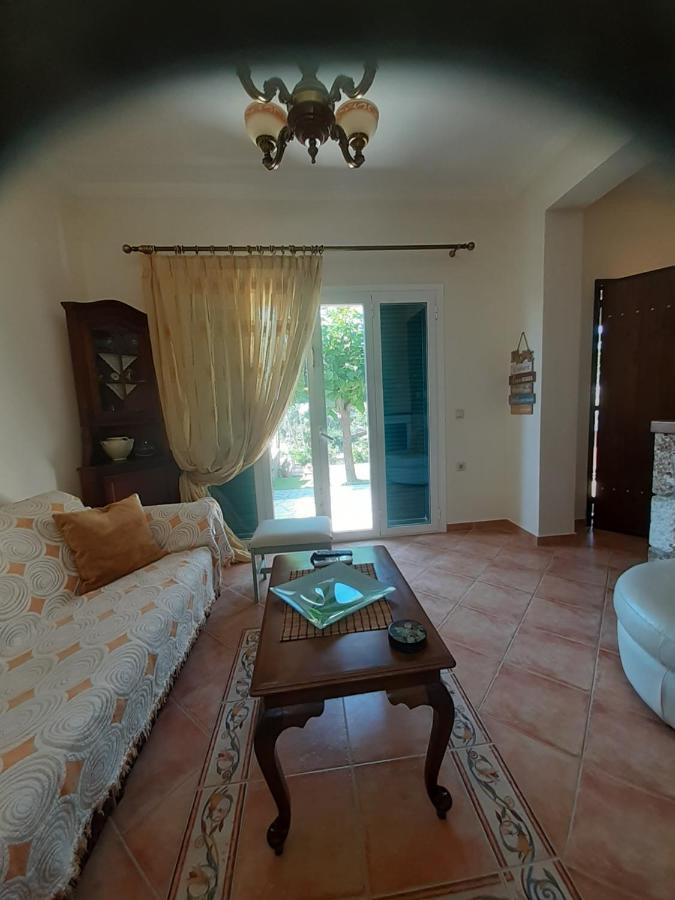 Villa Thomas House Pouládes Esterno foto